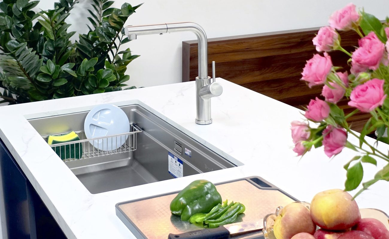 {"source_type":"douyin_beauty_me","data":{"os":"ios","filterId":"6796929460915409422","alias":"FYn3T6MhJjmRGO8bFNuUqst61owrTAfr+xLSTkEUecwfM6FRi9xJ7qkkiMxCUfnHsf/6eTvNsNazI5yD/yfp7M7rfGpBKcyKZwhEprYAIiUxZX/uVhOpRC8kbN9idJmU/h57uWj5801PPlZtL9Wf4lWYDsCP50blYovmB9MBcJ9PLIZc3QApy9WOHIvQ9gZoPQvP//ec1lnwwh/UjwWXmwm1c3p8GdE0jswYSjTUWOmK4aocEcVPVBL2gdwzp1GCPjhzD7qEJrZHObI4DAxezjesxIYA3ig9YalW3AKNwMUQjkD5U/S+WB/XYmfHoETwhFcoUG+arWyqk2B8FXoNRQ==","capability_key":["edit","filter"],"playId":"","product":"retouch","activityName":"","stickerId":"","pictureId":"74CF512C-8204-4AF4-81E8-884275DFA212","capability_extra_v2":{"edit":[{"panel":"composition"}],"filter":[{"origin":"heycan","resource_id":"6796929460915409422","effect_id":"531919"}]},"effect_type":"tool","effect_id":"edit","enter_from":"enter_launch","infoStickerId":"","imageEffectId":"","appversion":"13.2.0"}}